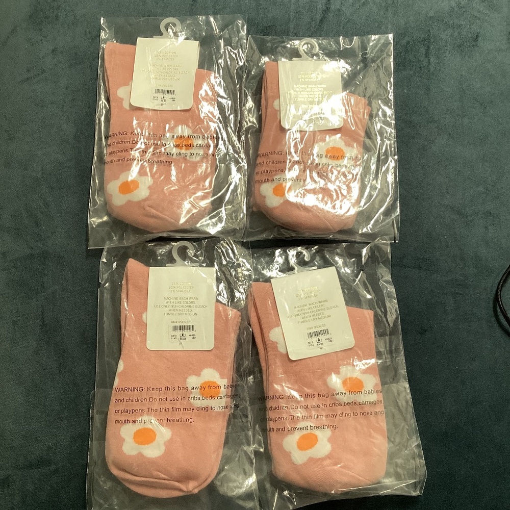 LA Hearts Daisy Flower Pink Socks Bundle